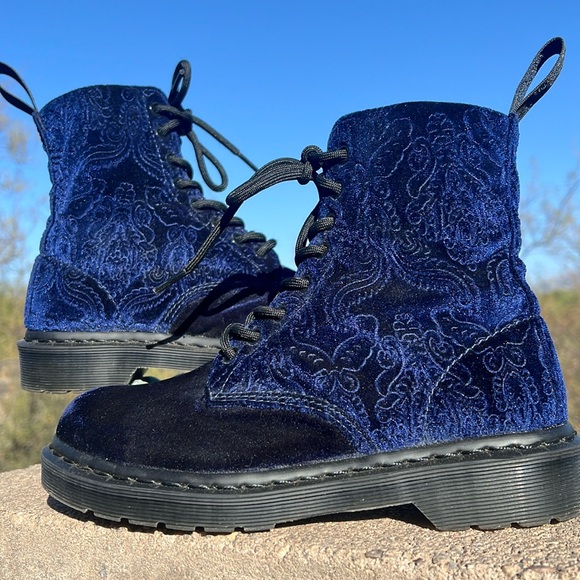 🌺 Dr. Martens Floral Paisley Blue Velvet Brocade 1460 Women’s Boots 🌺
